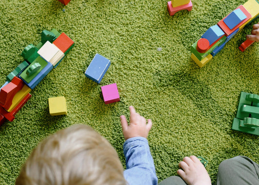 Sommerlicher Mama-Kind-Treff 
für Kinder von 2–4 Jahren